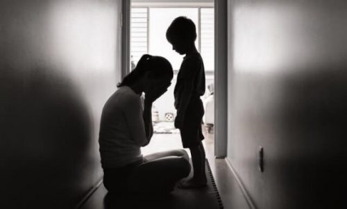 أثر فقدان أحد الوالدين على مشاعر الطفل